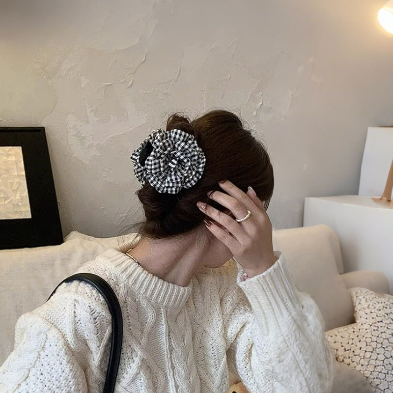 Travel Accessories For Girls - Luxury Houndstooth Flower Hair Claw, Elegant